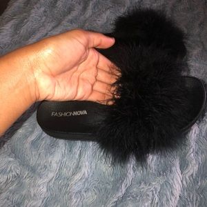 Fashion nova furry slides